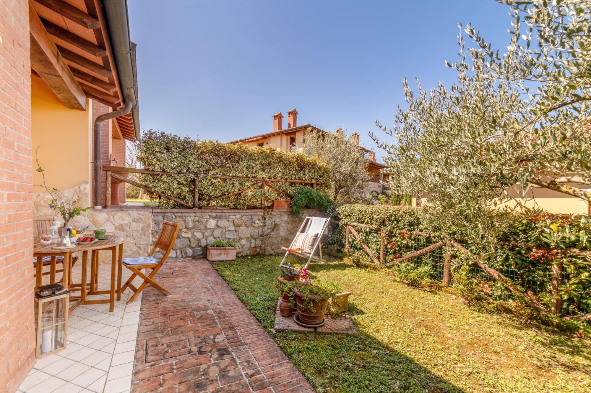 Noi 2 Vacanze - Il Nido Di Gina Contignano Buitenkant foto